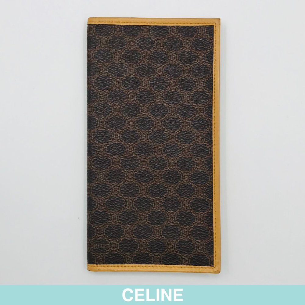 Auth Céline Macadam brown leather bi-fold wallet